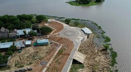 Timeline: INICIATIVAS CULTURALES Y LOCALES