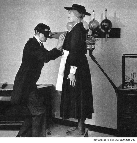 se realizan las primeras aplicaciones medicas de los rayos x en el diagnostico y tratamiento