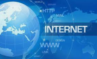 ARPANET SE TRANSFORMA EN INTERNET.