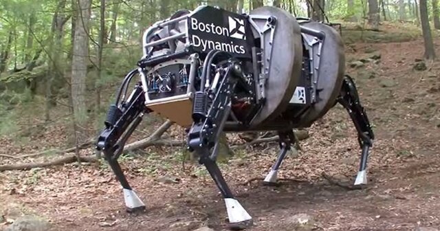 2005 - A Boston Dynamics  usa a IA e avança na área de robótica