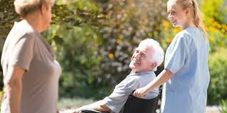 Proyecto educativo para familias con ancianos a su cargo