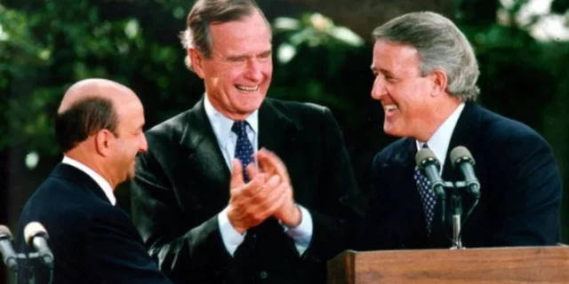 Firma de un Tratado de Libre Comercio (TLC)