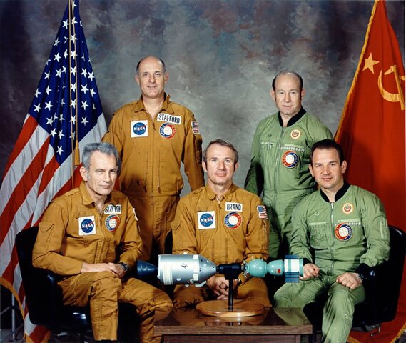 Le prime collaborazioni