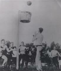 Primer partido oficial