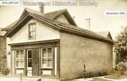 Kindergarten daycare open