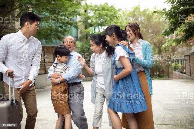 se van mis familiares