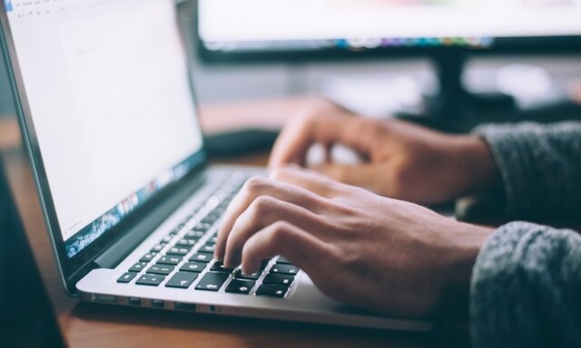 El internet se abre al público.