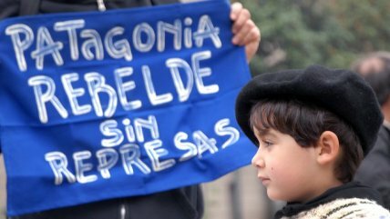 • PROTESTAS HIDROAYSÉN