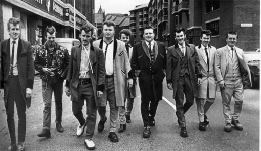 Lucha de rebeldes Britànicos.