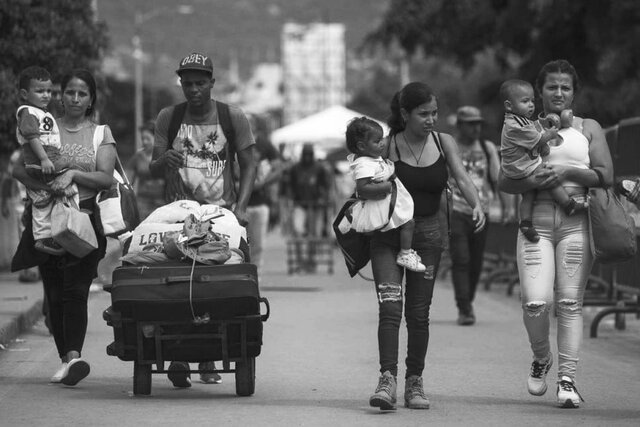 CAUSAS SOCIOECONÓMICAS