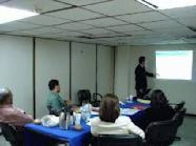 MODELO " AULA DISTRIBUIDA"