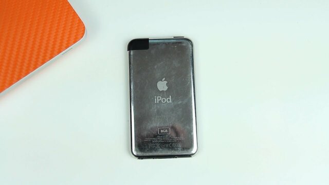 iPod Touch (1st generation)