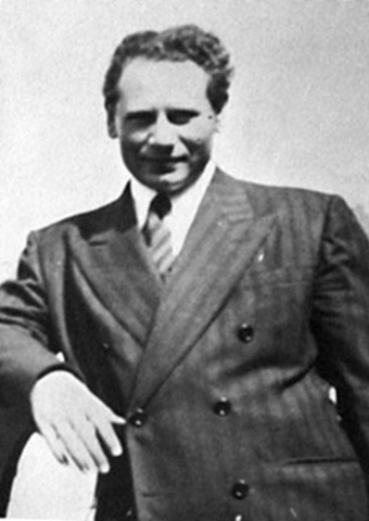 Benzion moves to New York