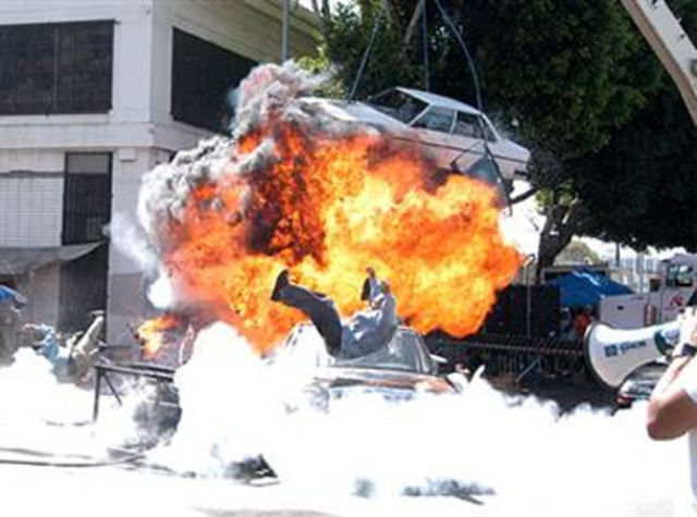 Iraq: a suicide attack kills five American soldiers and two Iraqi policemen.