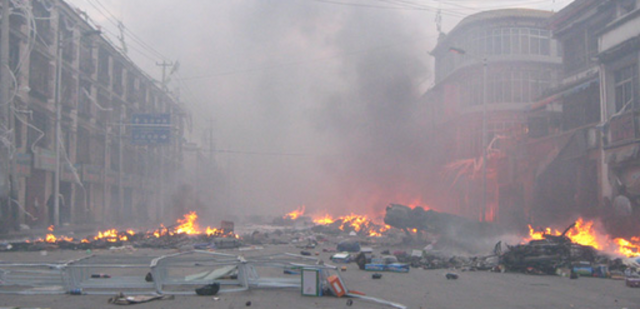 India: in a series of attacks on several of Mumbai's landmarks and commercial hubs that are popular with Americans and other foreign tourists, including at least two five-star hotels, a hospital, a train station, and a cinema. About 300 people are wounded