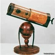 Isaac Newton creó el primer telescopio reflector