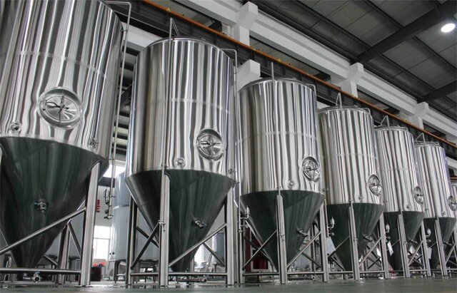 Primeros Fermentadores Modulares