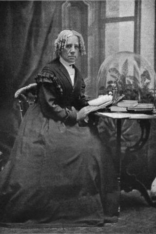 Fallecimiento de María Mitchell, un cráter en la Luna lleva su nombre.