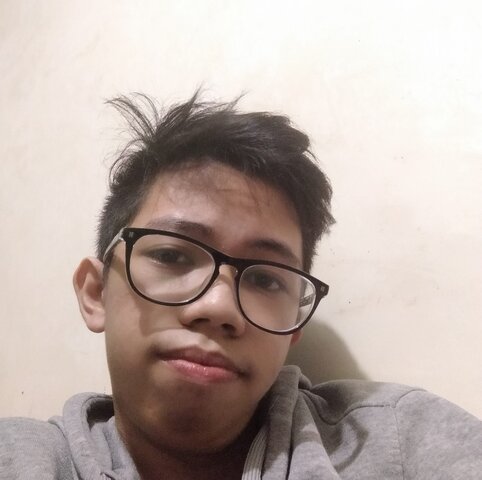 That nerd in the school 🤓