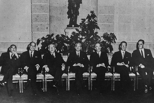 Se le da vida al Instituto Mexicano de Contadores Públicos.