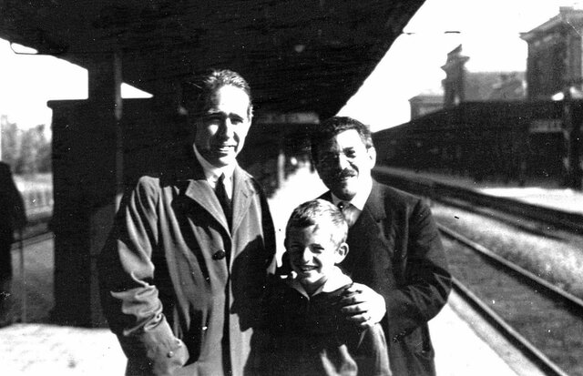 Leyes cuánticas del átomo por Niels Bohr