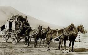 Primer servicio de diligencias por caballo