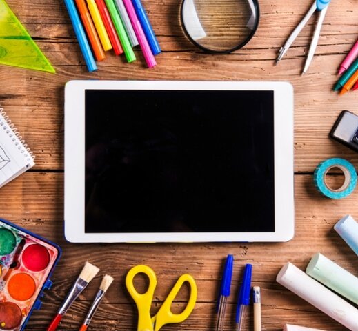 APPLE IPAD (7th grade)