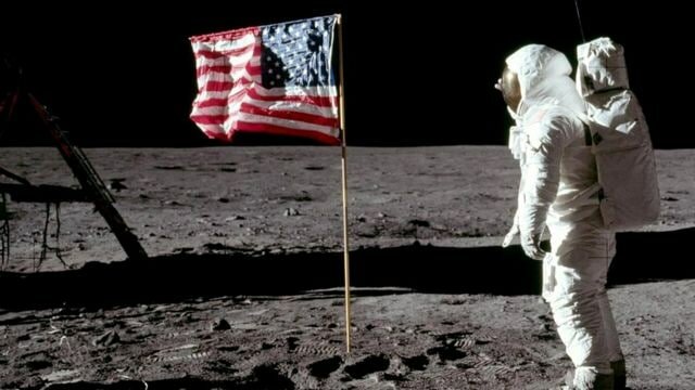 Первая высадка человека на Луну