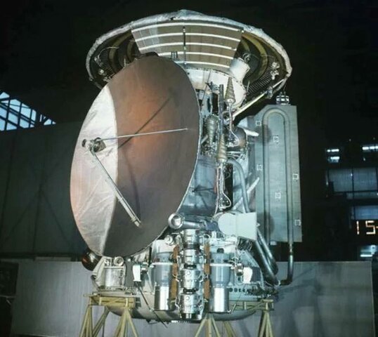 Станция «Марс-2» впервые достигла поверхности Марса