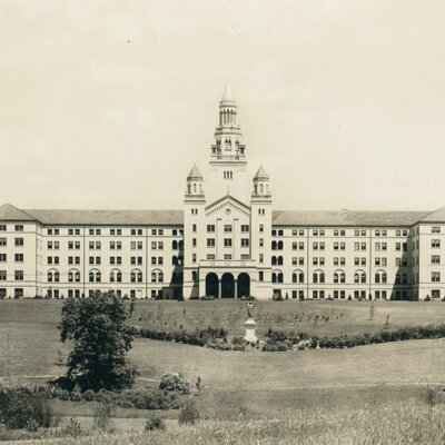 Timeline: A Historical Timeline of La Roche University