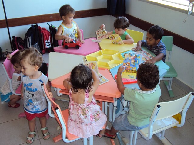 Margini, citado por el Instituto Colombiano de Bienestar Familiar,  el Ministerio de Cultura de Colombia y la Fundación Carvajal