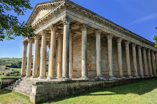 Inicio de la construcción del Partenón