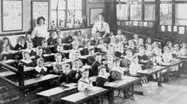 Timeline: Orígenes históricos de la educación y desarrollo social