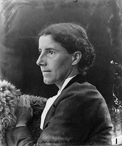 Charlotte Perkins Gilman Publishes Women and Economics