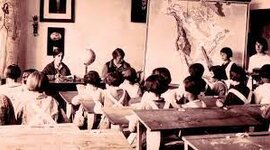 Timeline: Historia de Educación
