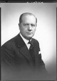 Propuesta para IASC es presentada por Sir Henry Benson