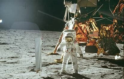 Erster Mensch auf dem Mond