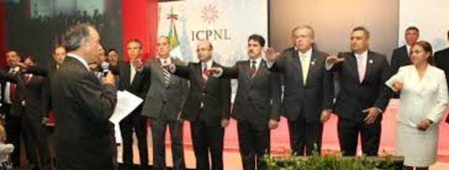 Constancia a los Primeros Contadores Públicos