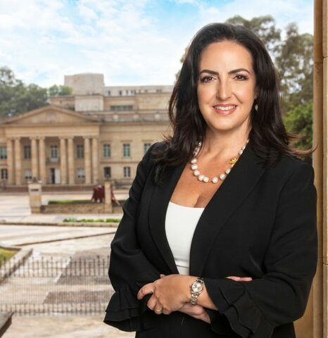 LOS PRIMEROS PASOS DE LA NUEVA MINISTRA DE MINAS Y ENERGIA