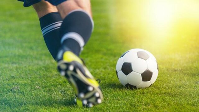 Primer partit oficial de futbol