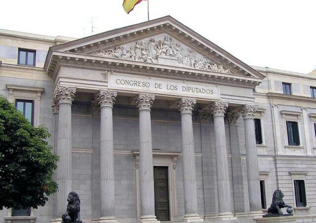 Fets del 25-S: els diputats intenten rodejar el Congrés dels Diputats