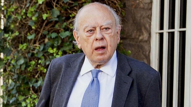 Jordi Pujol confessa tenir diner no declarat a Andorra.