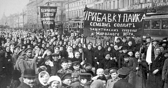 The Russian Revolution establishes a socialist regime (USSR).