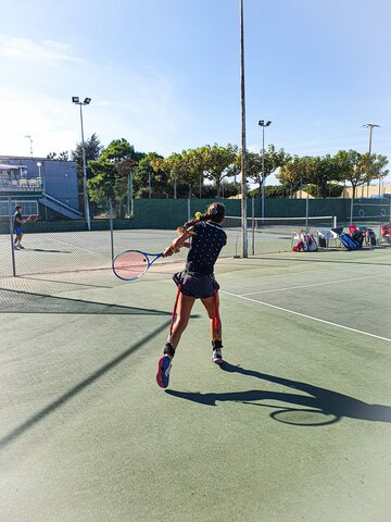 Primer entreno amb raqueta després de l'operació