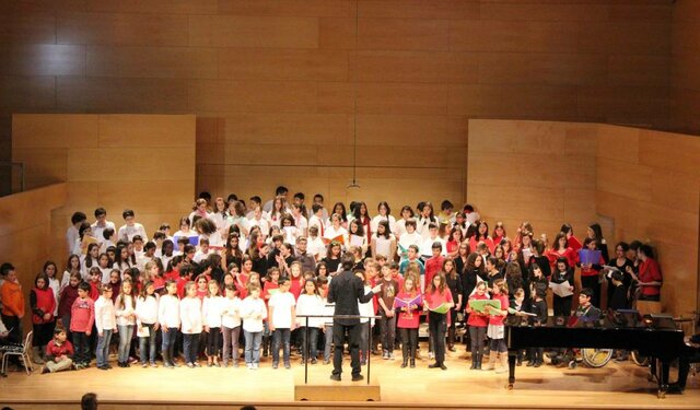 Trobada de corals al conservatori