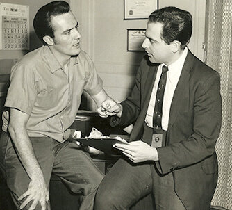 CARL SHAPIRO Y JOSEPH SHQLITZ 1984