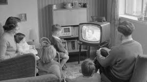 Se creó Eurovisión, una red para conectar estas antenas vía microondas.