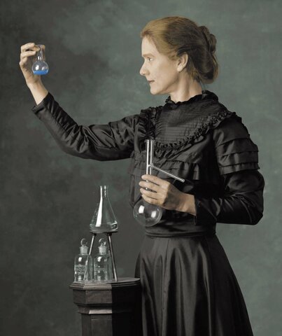 MARIE CURIE (1867 - 1934)