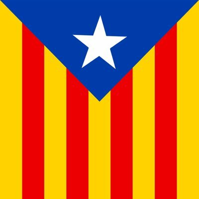El president de la Generalitat, Carles Puigdemont, declara la independència de Catalunya però la deixa en suspens per tal de provocar la mediació internacional.