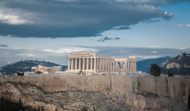 Atenes es converteix en una ciutat molt important i controla un imperi